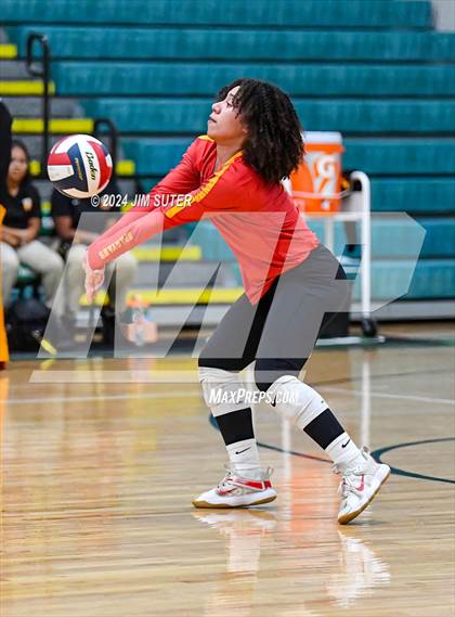 Thumbnail 1 in Caldwell vs Stafford (UIL Volleyball 4A D2 Bi-District) photogallery.