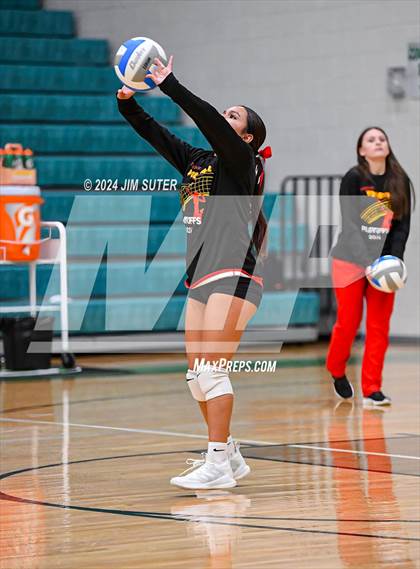 Thumbnail 1 in Caldwell vs Stafford (UIL Volleyball 4A D2 Bi-District) photogallery.