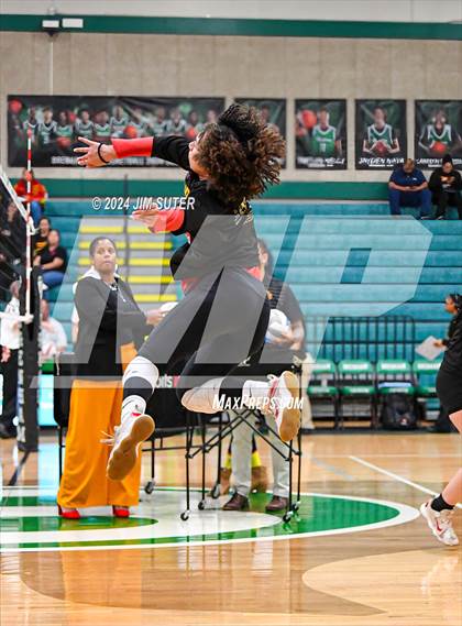 Thumbnail 2 in Caldwell vs Stafford (UIL Volleyball 4A D2 Bi-District) photogallery.