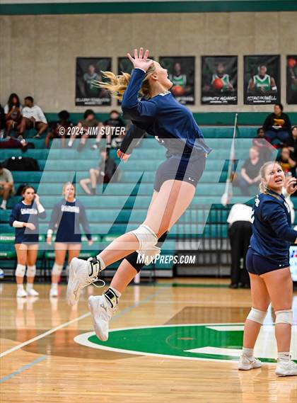 Thumbnail 3 in Caldwell vs Stafford (UIL Volleyball 4A D2 Bi-District) photogallery.