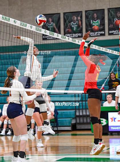 Thumbnail 2 in Caldwell vs Stafford (UIL Volleyball 4A D2 Bi-District) photogallery.