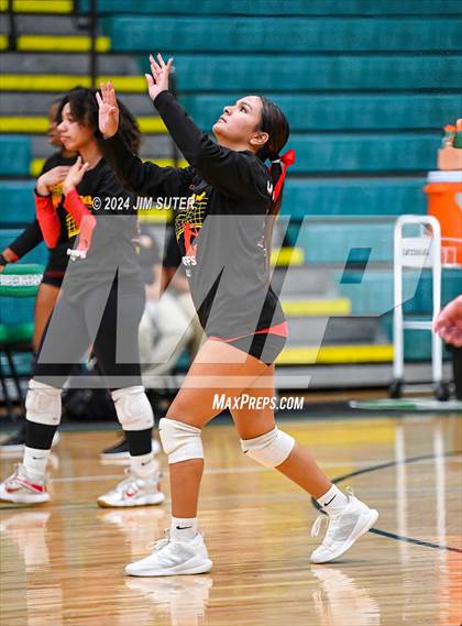 Thumbnail 2 in Caldwell vs Stafford (UIL Volleyball 4A D2 Bi-District) photogallery.