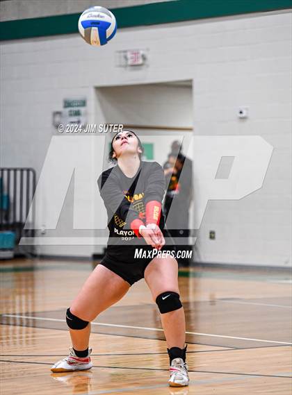 Thumbnail 1 in Caldwell vs Stafford (UIL Volleyball 4A D2 Bi-District) photogallery.