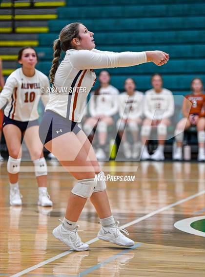 Thumbnail 2 in Caldwell vs Stafford (UIL Volleyball 4A D2 Bi-District) photogallery.