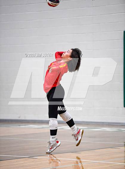Thumbnail 2 in Caldwell vs Stafford (UIL Volleyball 4A D2 Bi-District) photogallery.