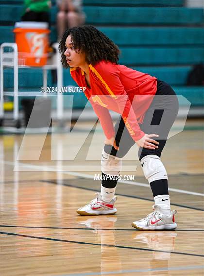 Thumbnail 2 in Caldwell vs Stafford (UIL Volleyball 4A D2 Bi-District) photogallery.