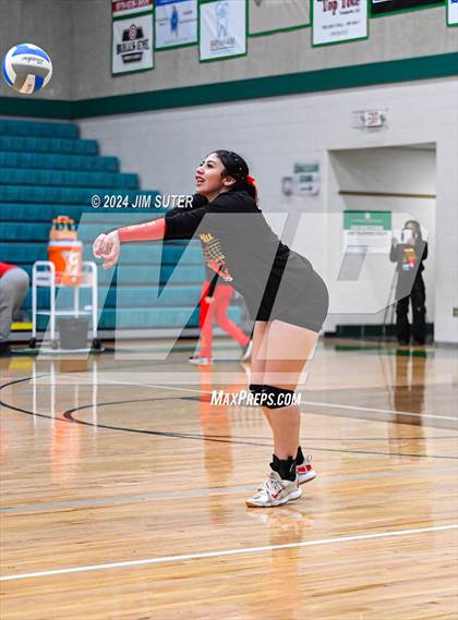 Thumbnail 1 in Caldwell vs Stafford (UIL Volleyball 4A D2 Bi-District) photogallery.