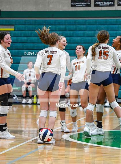 Thumbnail 3 in Caldwell vs Stafford (UIL Volleyball 4A D2 Bi-District) photogallery.
