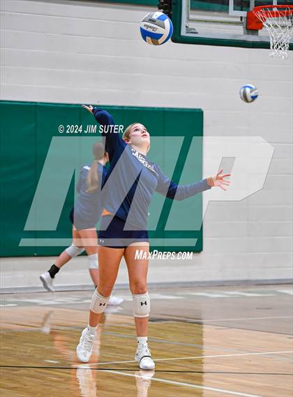 Thumbnail 3 in Caldwell vs Stafford (UIL Volleyball 4A D2 Bi-District) photogallery.