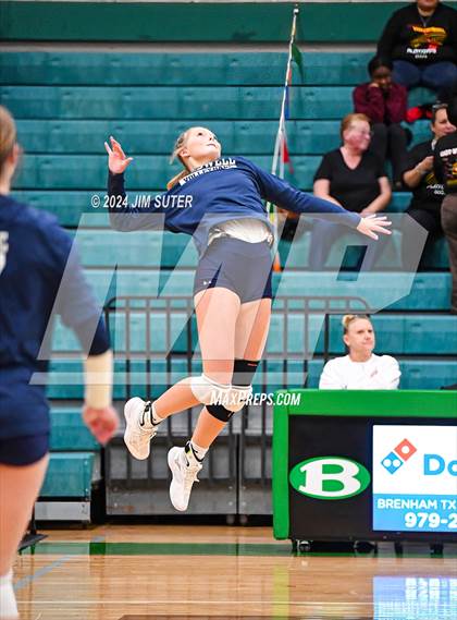 Thumbnail 3 in Caldwell vs Stafford (UIL Volleyball 4A D2 Bi-District) photogallery.
