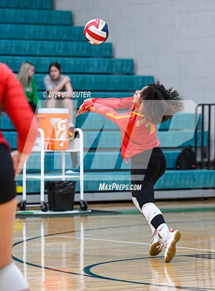 Thumbnail 1 in Caldwell vs Stafford (UIL Volleyball 4A D2 Bi-District) photogallery.