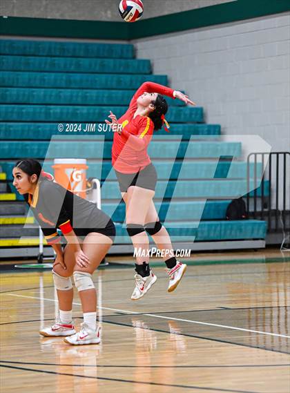 Thumbnail 3 in Caldwell vs Stafford (UIL Volleyball 4A D2 Bi-District) photogallery.