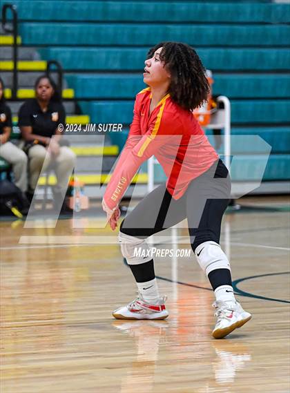 Thumbnail 3 in Caldwell vs Stafford (UIL Volleyball 4A D2 Bi-District) photogallery.