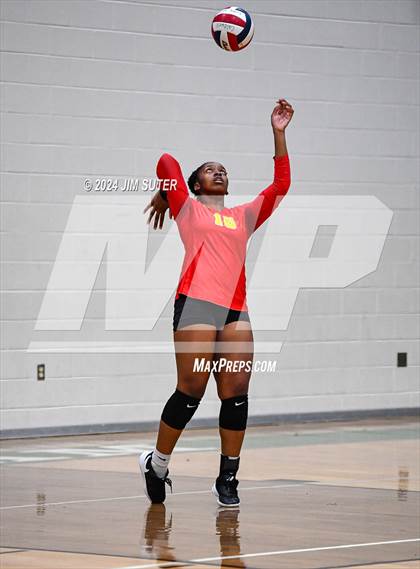 Thumbnail 2 in Caldwell vs Stafford (UIL Volleyball 4A D2 Bi-District) photogallery.