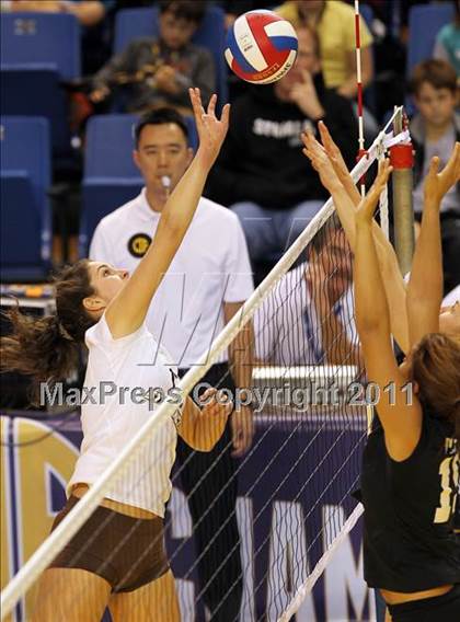Thumbnail 3 in Troy vs. St. Francis (CIF D2 State Final) photogallery.