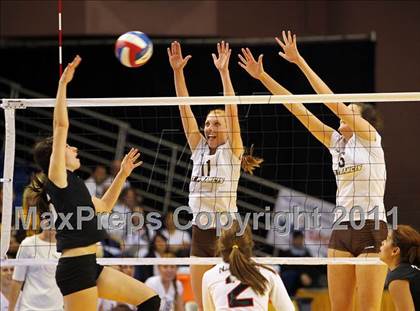 Thumbnail 3 in Troy vs. St. Francis (CIF D2 State Final) photogallery.