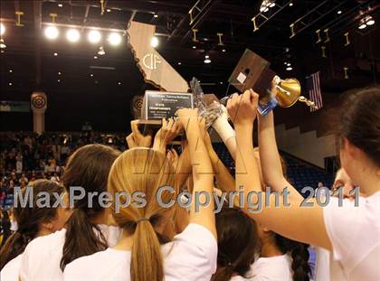 Thumbnail 2 in Troy vs. St. Francis (CIF D2 State Final) photogallery.