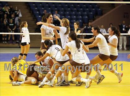 Thumbnail 1 in Troy vs. St. Francis (CIF D2 State Final) photogallery.