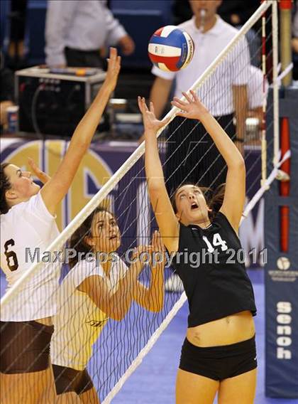 Thumbnail 1 in Troy vs. St. Francis (CIF D2 State Final) photogallery.