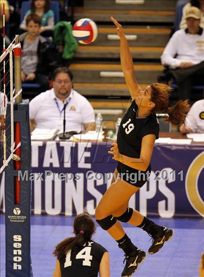 Thumbnail 2 in Troy vs. St. Francis (CIF D2 State Final) photogallery.