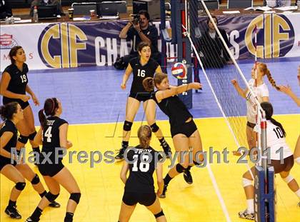 Thumbnail 3 in Troy vs. St. Francis (CIF D2 State Final) photogallery.