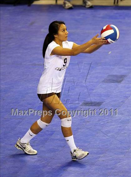 Thumbnail 2 in Troy vs. St. Francis (CIF D2 State Final) photogallery.