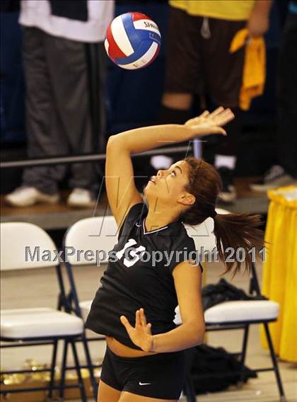 Thumbnail 1 in Troy vs. St. Francis (CIF D2 State Final) photogallery.