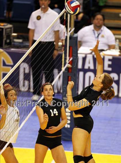 Thumbnail 3 in Troy vs. St. Francis (CIF D2 State Final) photogallery.