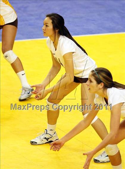 Thumbnail 2 in Troy vs. St. Francis (CIF D2 State Final) photogallery.