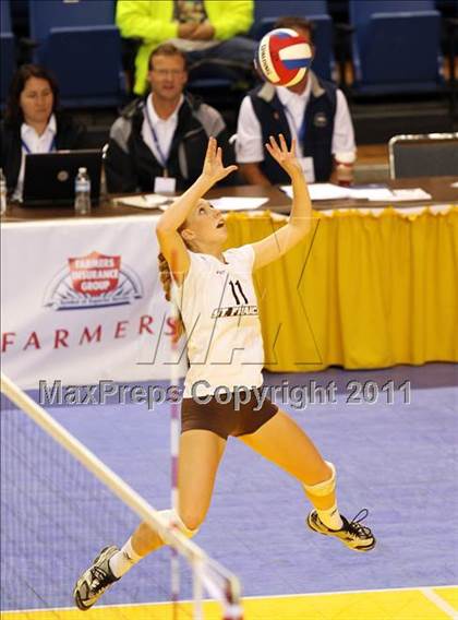 Thumbnail 1 in Troy vs. St. Francis (CIF D2 State Final) photogallery.