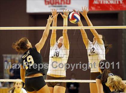 Thumbnail 3 in Troy vs. St. Francis (CIF D2 State Final) photogallery.