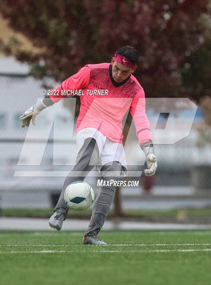 Thumbnail 1 in Sandpoint vs Century (IHSAA 4A State Playoff) photogallery.