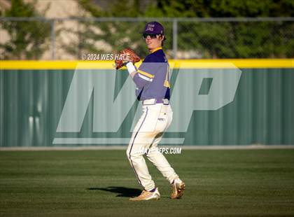 Thumbnail 1 in DeSoto Central @ Arlington photogallery.