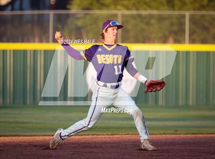 Thumbnail 2 in DeSoto Central @ Arlington photogallery.