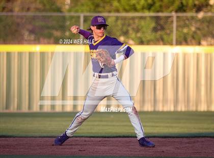 Thumbnail 2 in DeSoto Central @ Arlington photogallery.