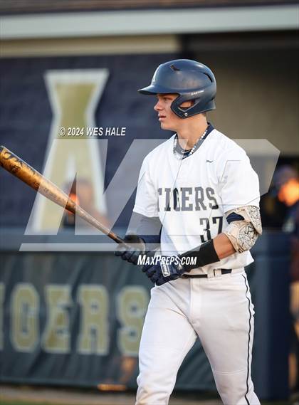 Thumbnail 2 in DeSoto Central @ Arlington photogallery.