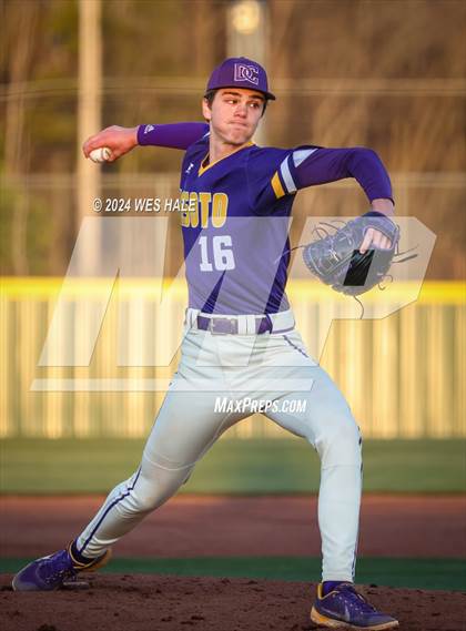 Thumbnail 3 in DeSoto Central @ Arlington photogallery.