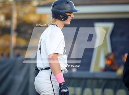 Thumbnail 3 in DeSoto Central @ Arlington photogallery.