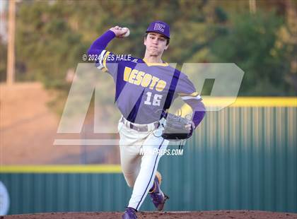 Thumbnail 2 in DeSoto Central @ Arlington photogallery.
