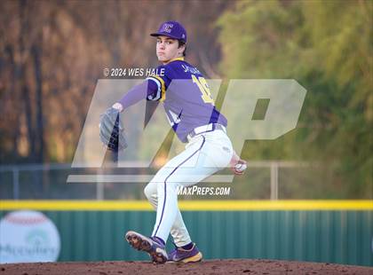 Thumbnail 3 in DeSoto Central @ Arlington photogallery.