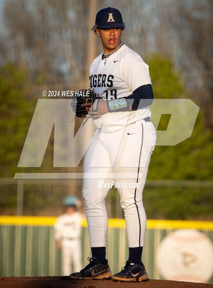 Thumbnail 1 in DeSoto Central @ Arlington photogallery.