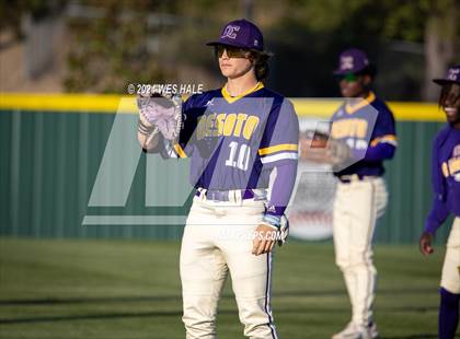Thumbnail 1 in DeSoto Central @ Arlington photogallery.
