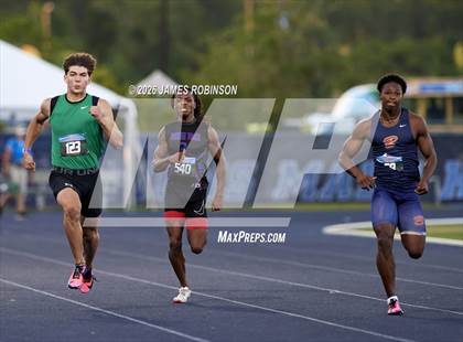 Thumbnail 1 in FHSAA Class 1A Final (200m) photogallery.