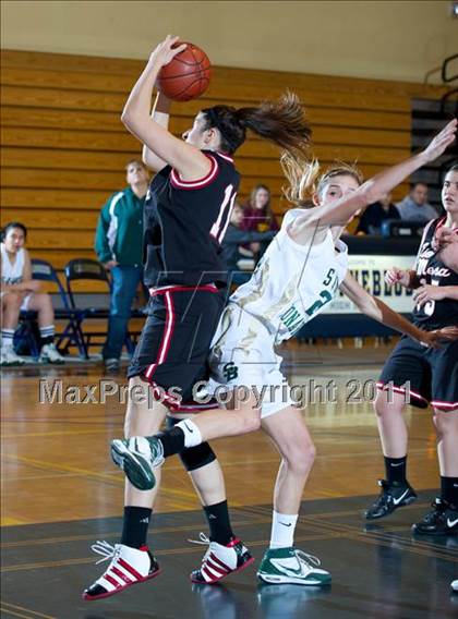 Thumbnail 2 in St. Bonaventure vs Rio Mesa (Santa Barbara Tournament of Champions) photogallery.