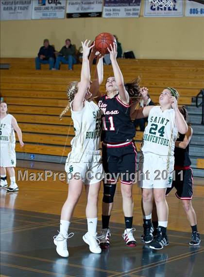 Thumbnail 3 in St. Bonaventure vs Rio Mesa (Santa Barbara Tournament of Champions) photogallery.