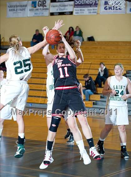 Thumbnail 2 in St. Bonaventure vs Rio Mesa (Santa Barbara Tournament of Champions) photogallery.