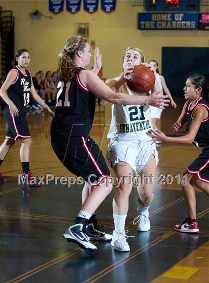 Thumbnail 2 in St. Bonaventure vs Rio Mesa (Santa Barbara Tournament of Champions) photogallery.