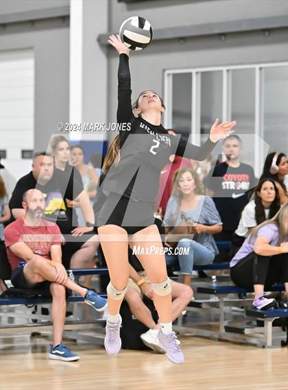 Thumbnail 2 in Mater Dei vs. Queen Creek (Nike TOC Southwest) photogallery.