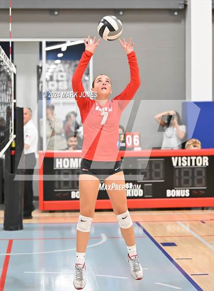 Thumbnail 1 in Mater Dei vs. Queen Creek (Nike TOC Southwest) photogallery.