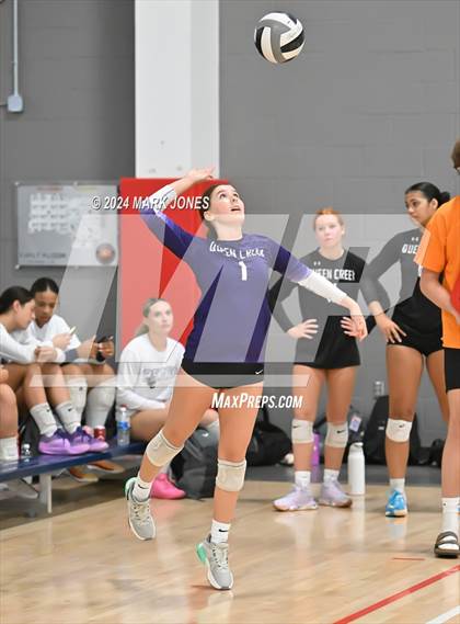 Thumbnail 3 in Mater Dei vs. Queen Creek (Nike TOC Southwest) photogallery.